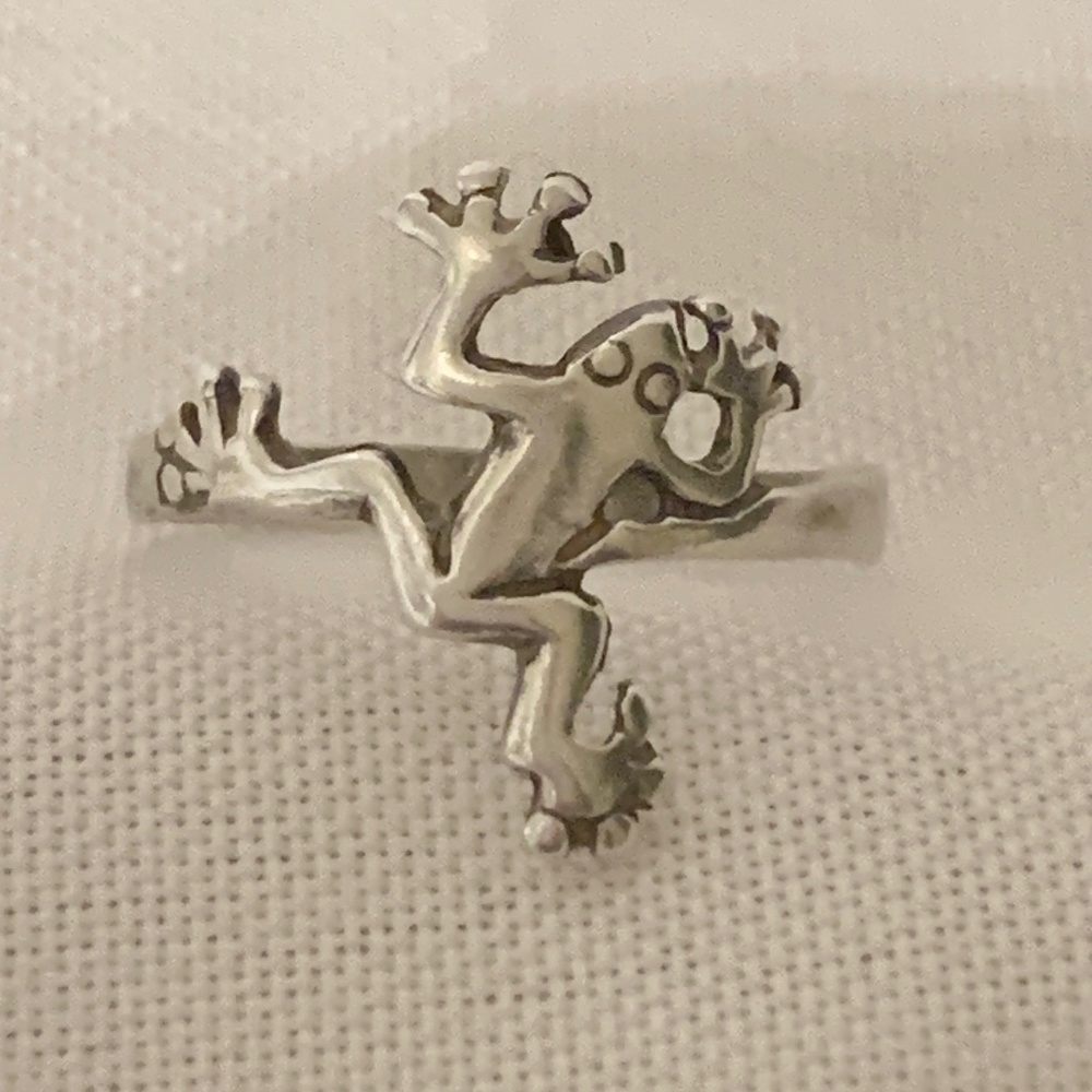 Silver Frog Wrap Ring — Unbranded